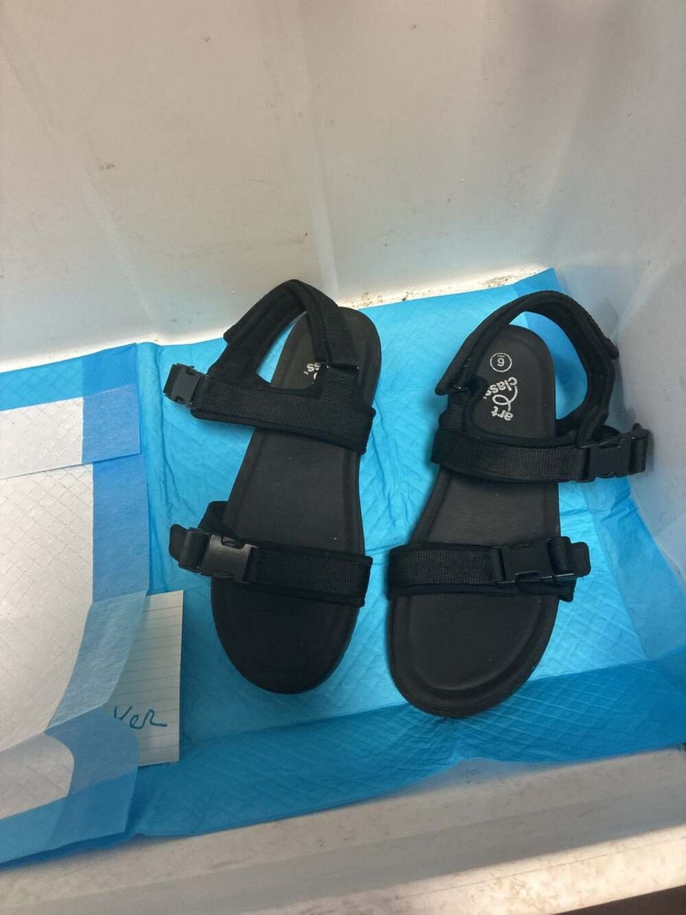 Art Class Women's Black Sport Sandals with Hook-and-Loop Straps